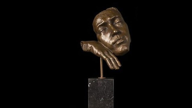 Umjetnost bez kompromisa: Zašto odabrati statue od brončane smole?