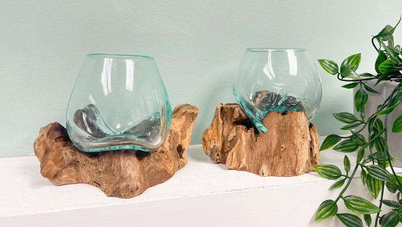 Umjetnost u nastajanju: Zašto je rastaljeno staklo na drvu hit u uređenju doma?