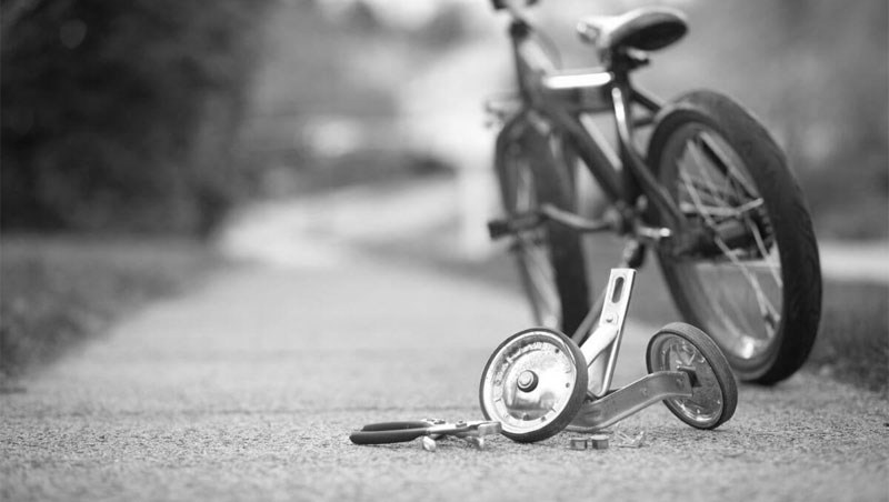 Skidanje pomoćnih kotača - Prelazak na bicikl s pedalama
