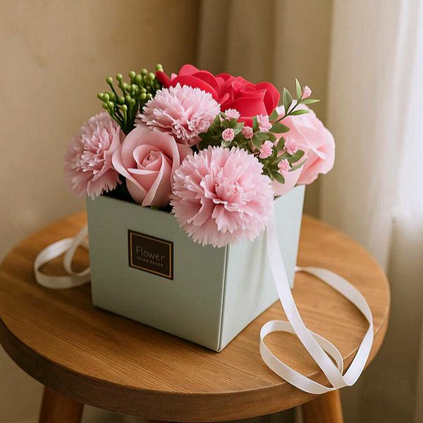 Buket cvijeća od sapuna - Pink Rose & Carnation 