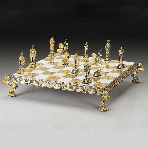 Medieval Set 46.5 x 46.5 cm