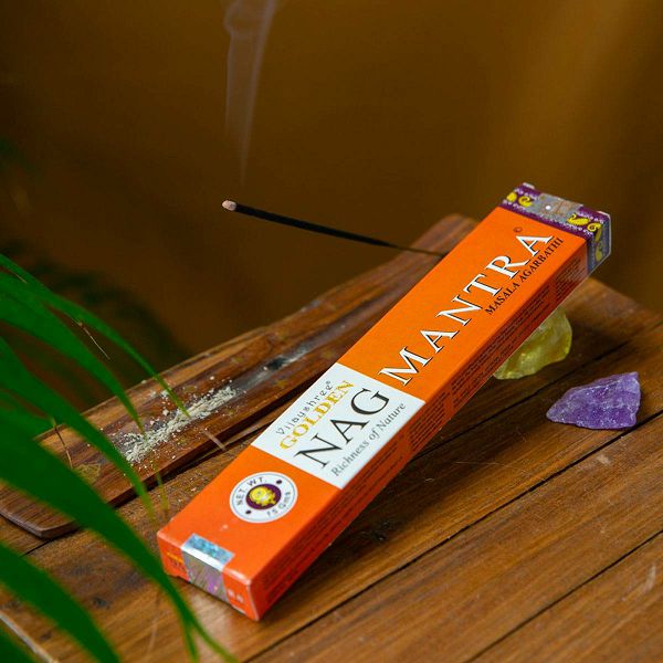 Mirisni štapići Golden Nag Mantra