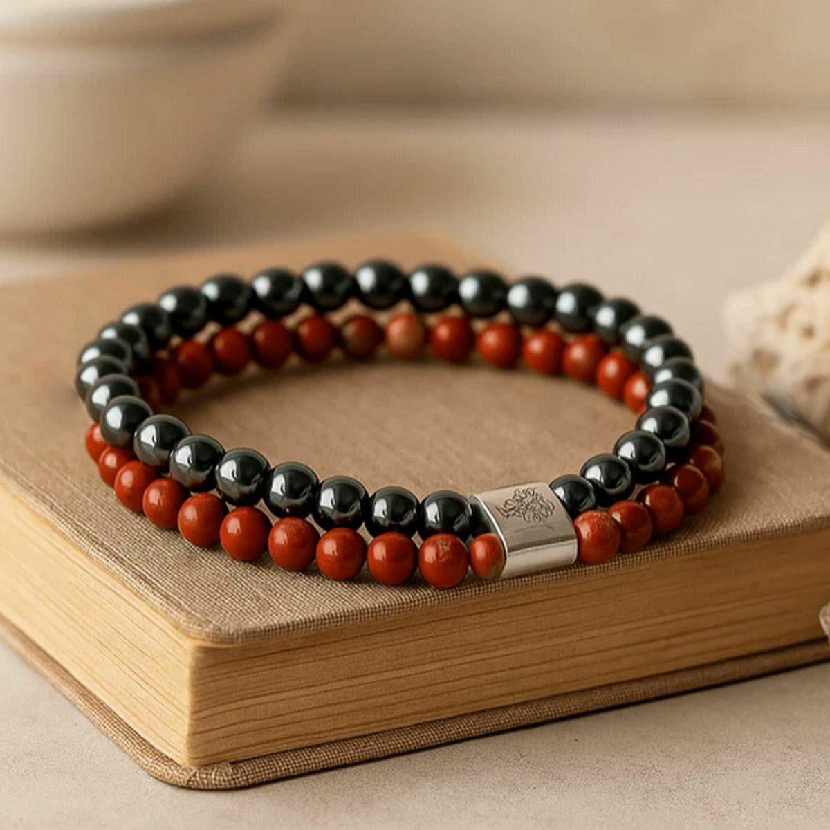 Narukvica Magnetic Gemstone - Redstone